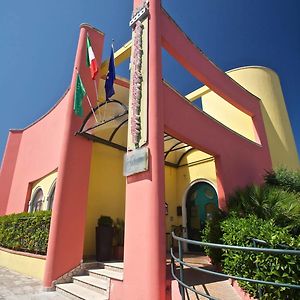 Lo Scacciapensieri Hotel&Restaurant